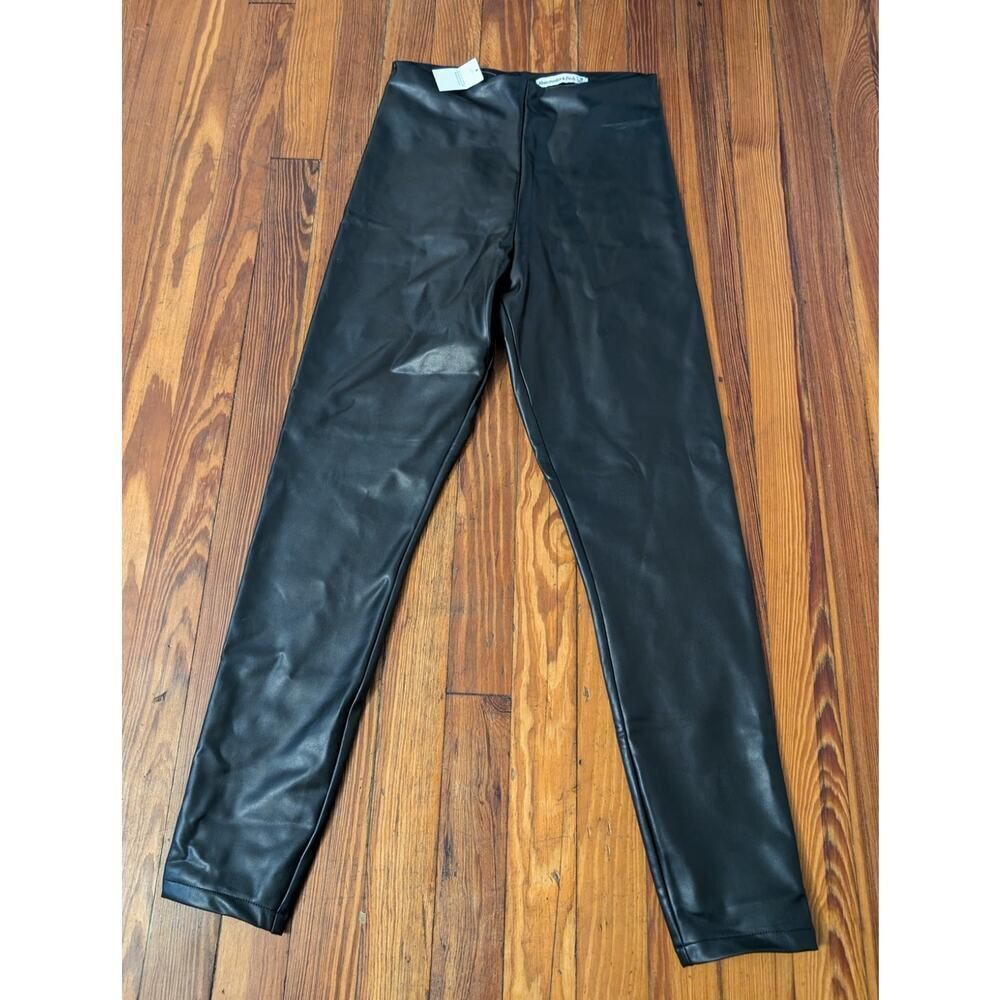 Abercrombie & Fitch Pants '90s Straight Rise Curve Love Vegan Leather Medium NWT